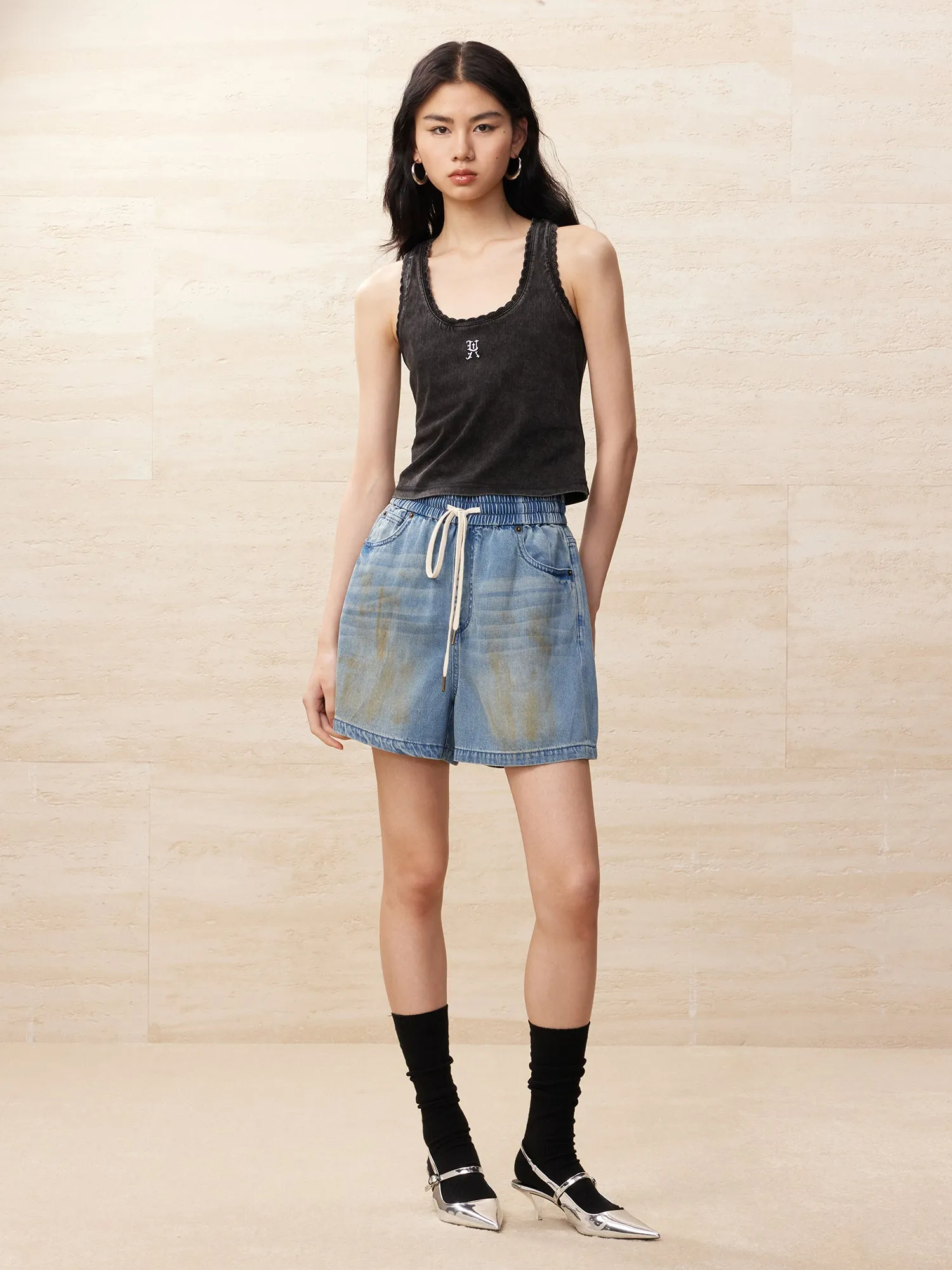 Casual drawstring denim shorts